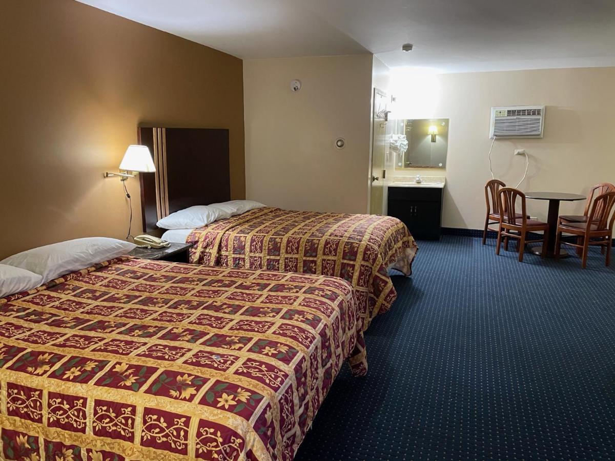 American Inn And Suites Countryside Экстерьер фото