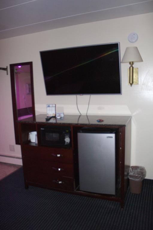 American Inn And Suites Countryside Экстерьер фото