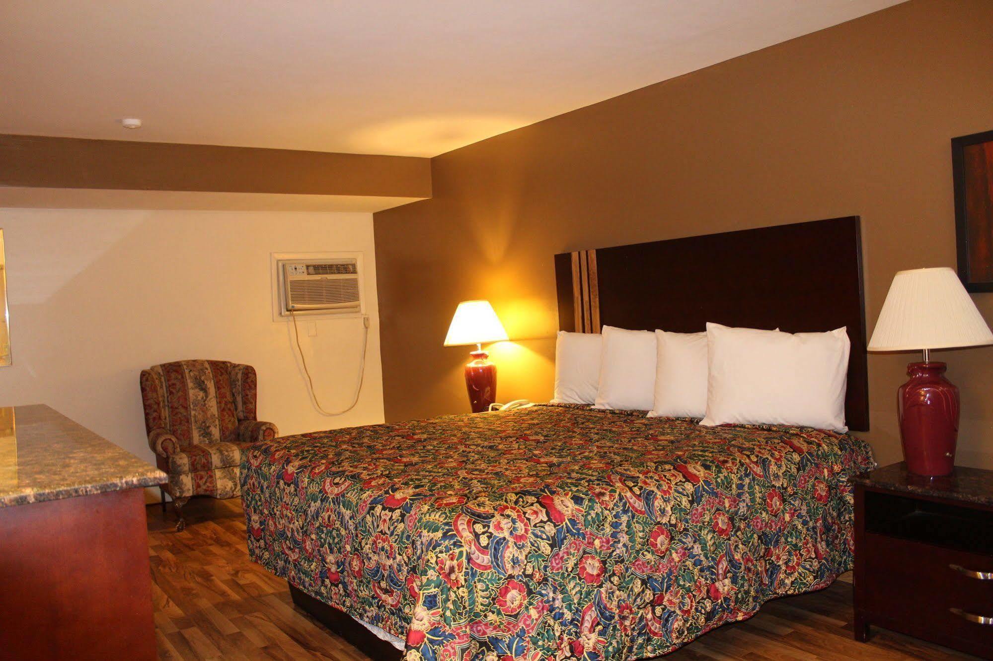 American Inn And Suites Countryside Экстерьер фото