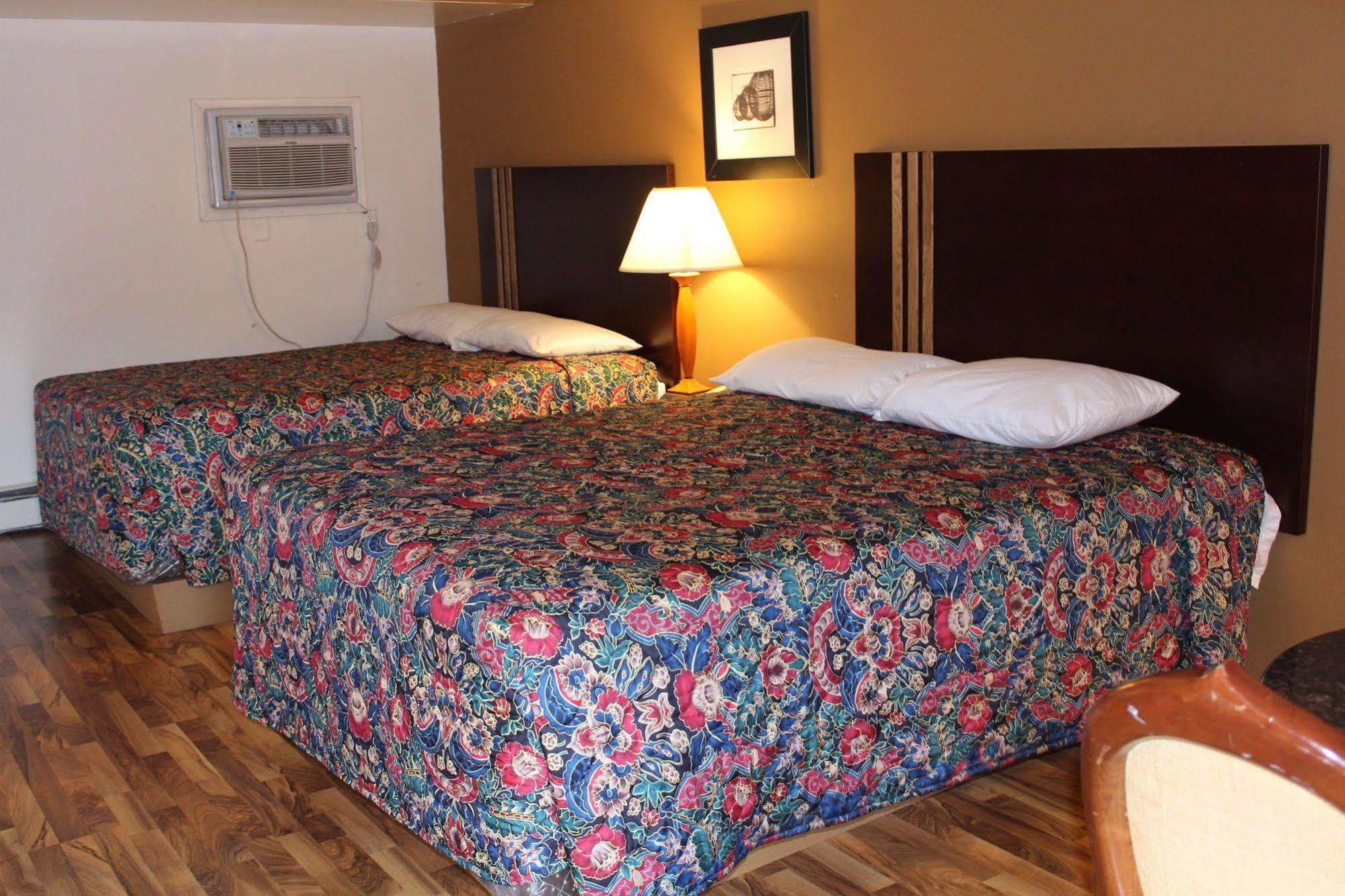 American Inn And Suites Countryside Экстерьер фото