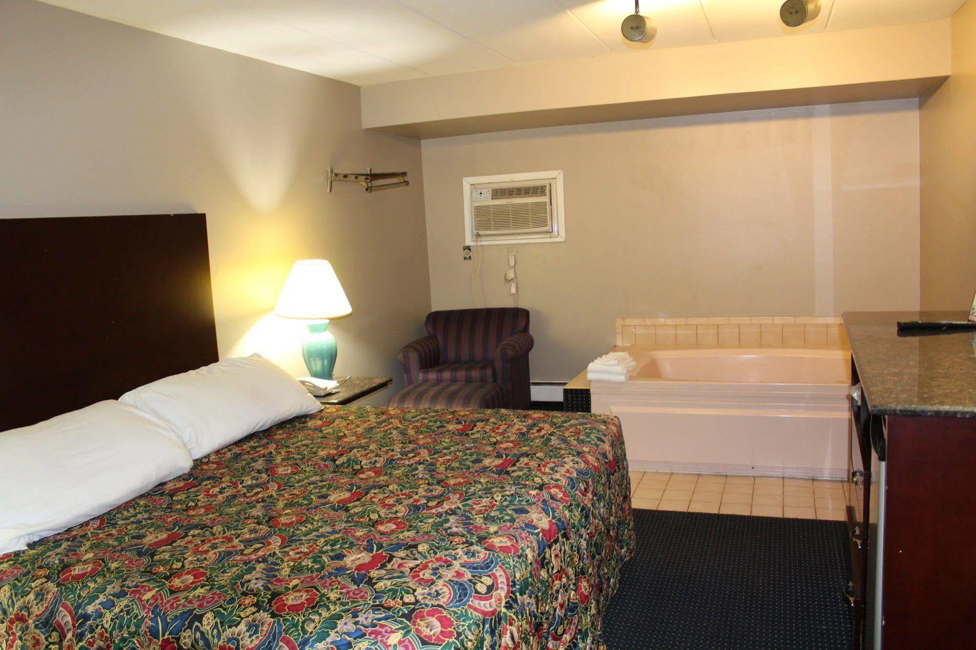 American Inn And Suites Countryside Экстерьер фото